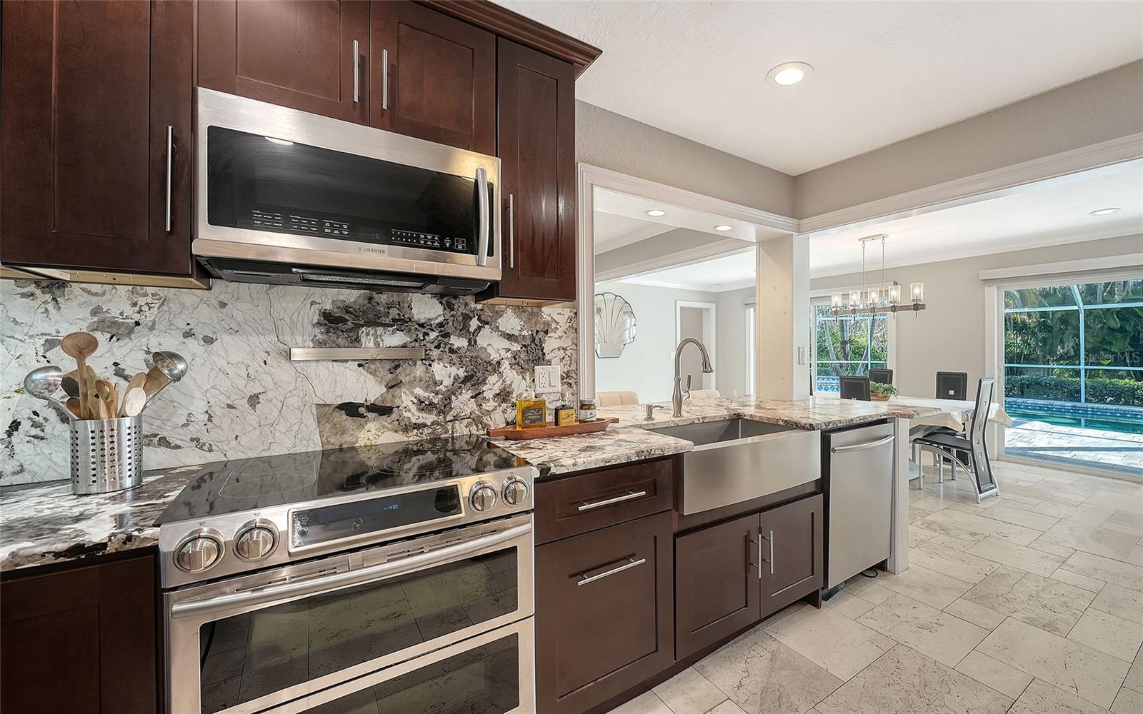 Image 18 of 41 For 121 Holly Avenue