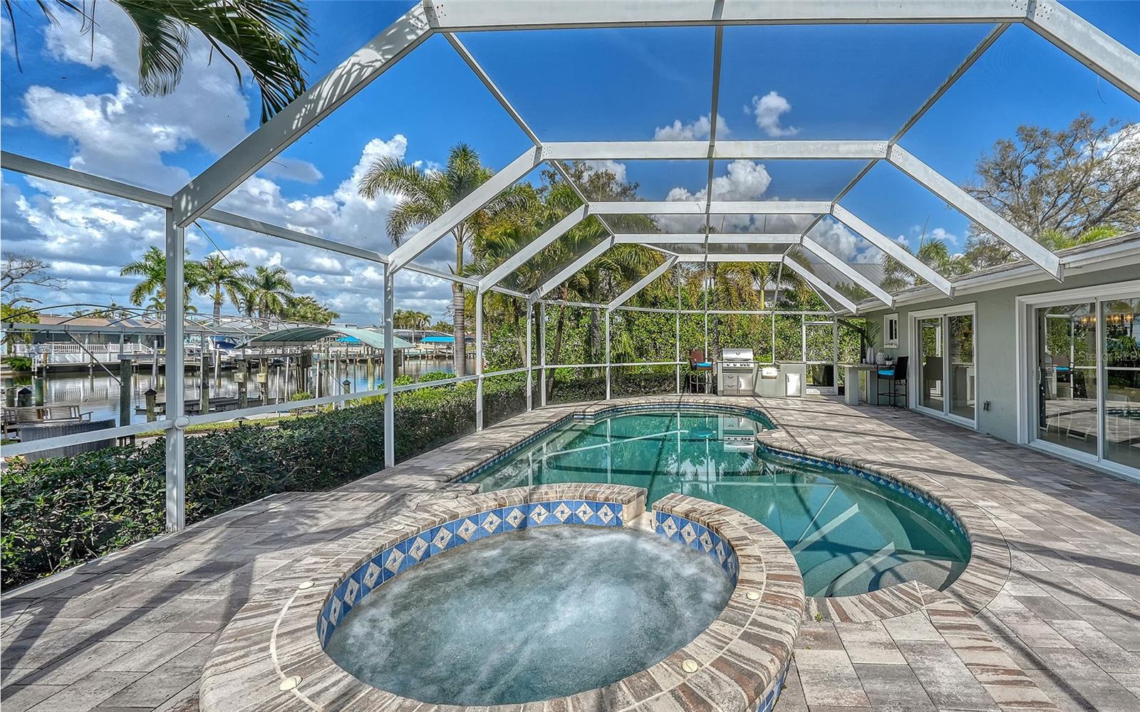 Image 35 of 41 For 121 Holly Avenue