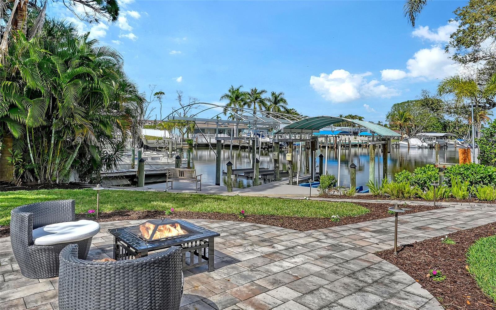 Image 4 of 41 For 121 Holly Avenue