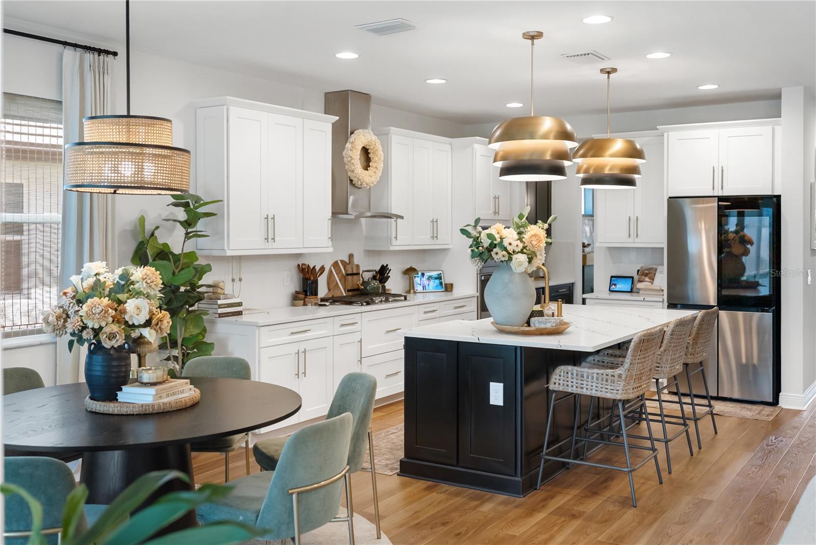 Image 10 of 55 For 17506 Savory Mist Circle