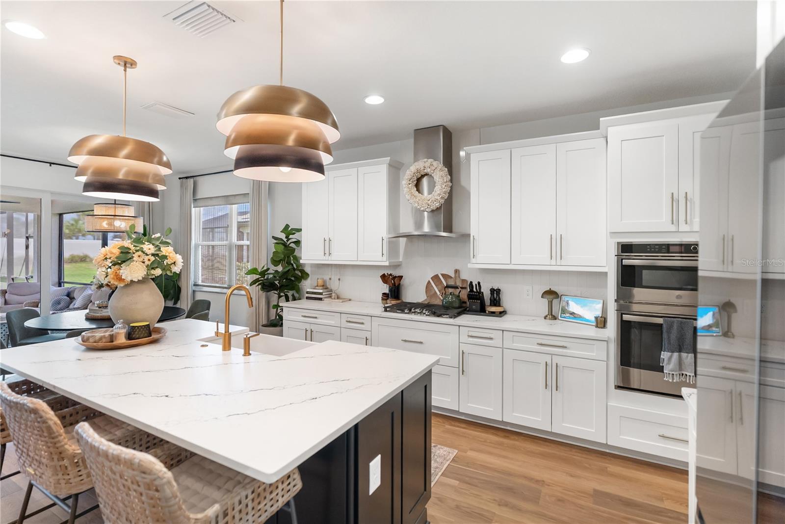 Image 11 of 55 For 17506 Savory Mist Circle