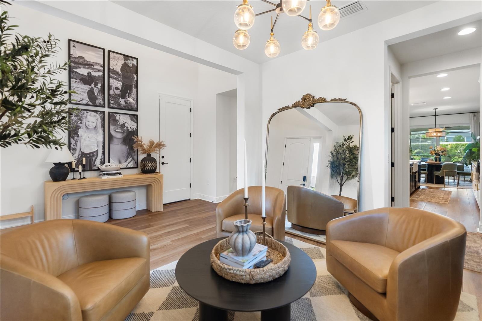 Image 4 of 55 For 17506 Savory Mist Circle