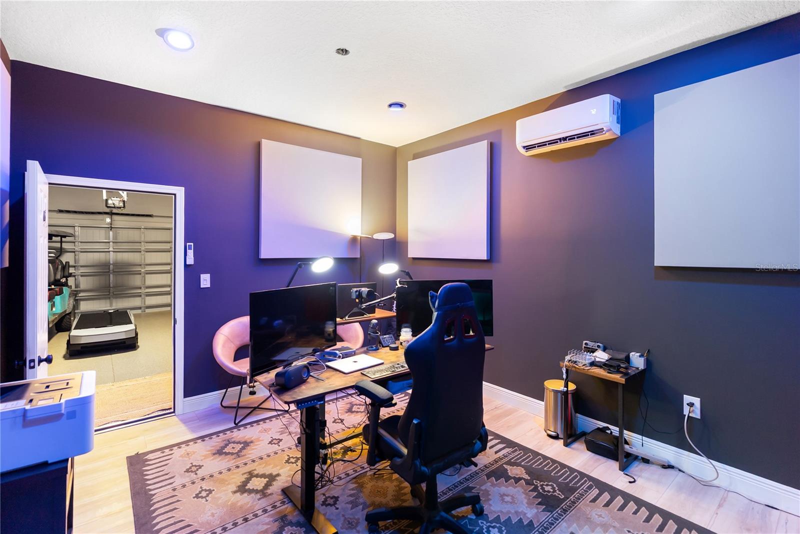 Image 45 of 55 For 17506 Savory Mist Circle