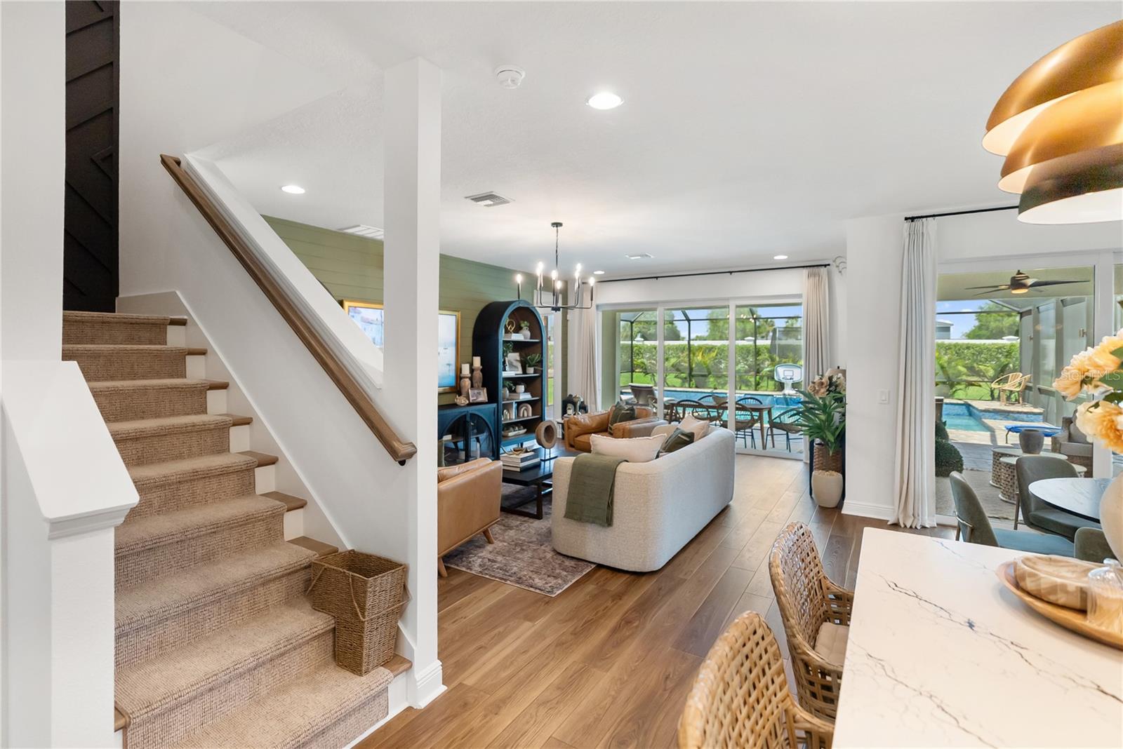 Image 6 of 55 For 17506 Savory Mist Circle