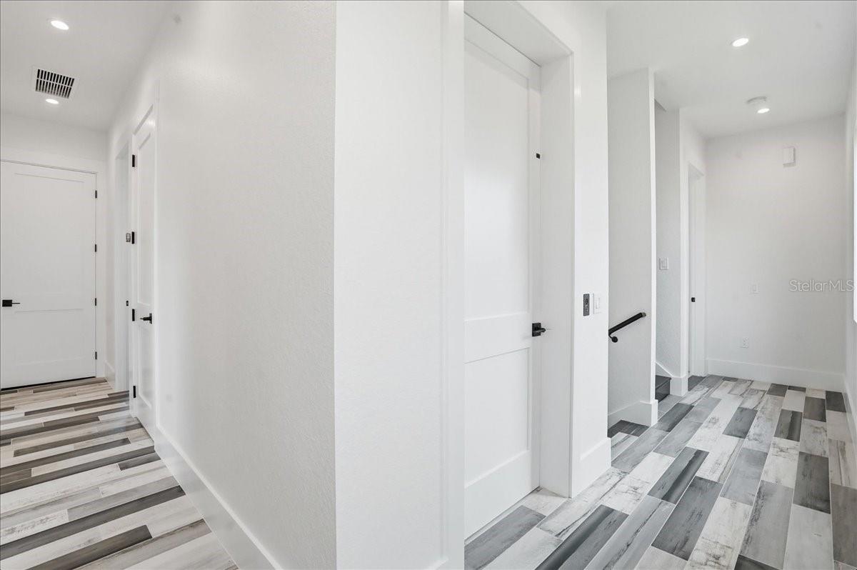 Image 20 of 90 For 1214 Gulf Boulevard