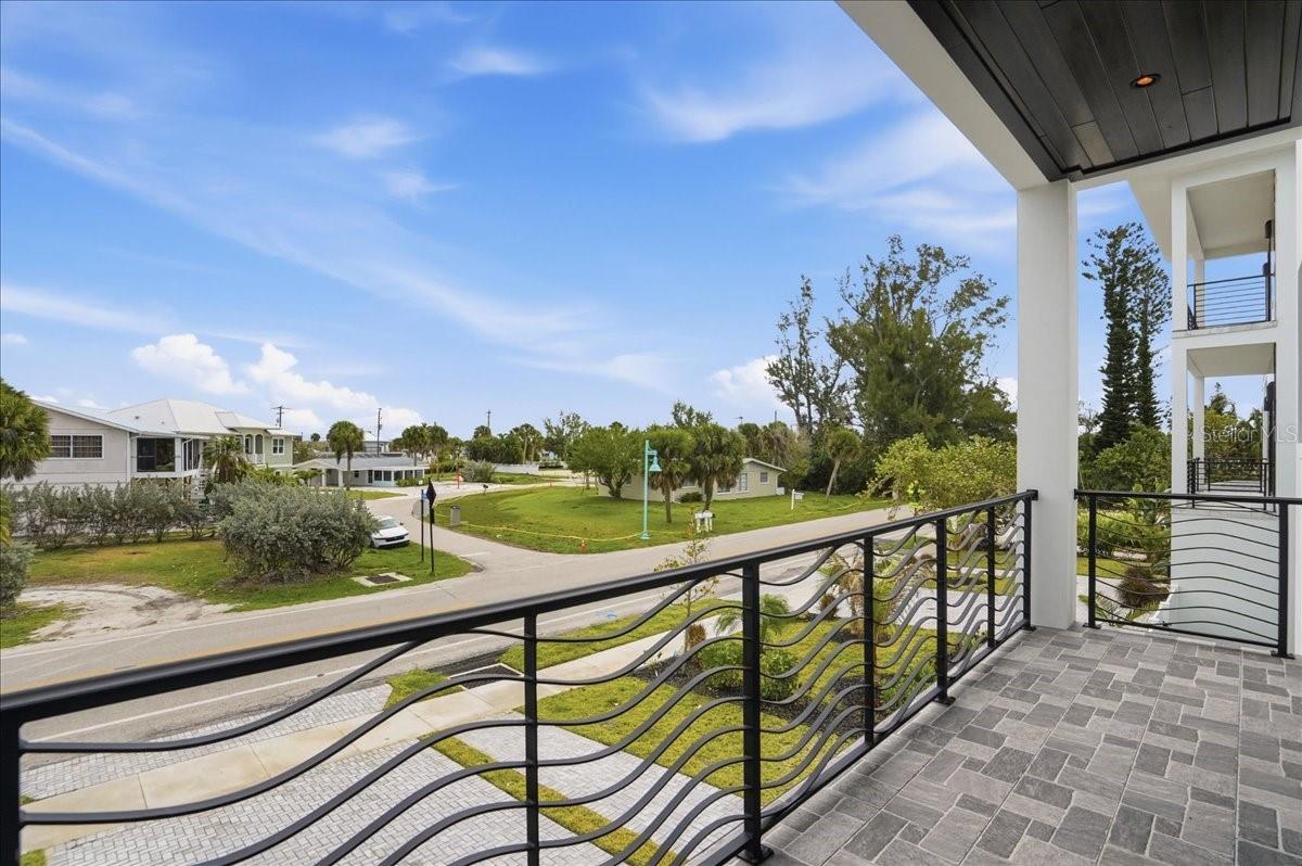 Image 28 of 90 For 1214 Gulf Boulevard