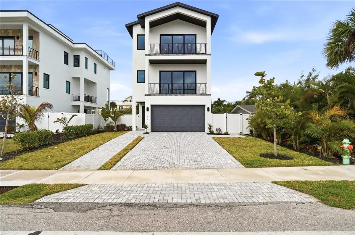 Image 3 of 90 For 1214 Gulf Boulevard