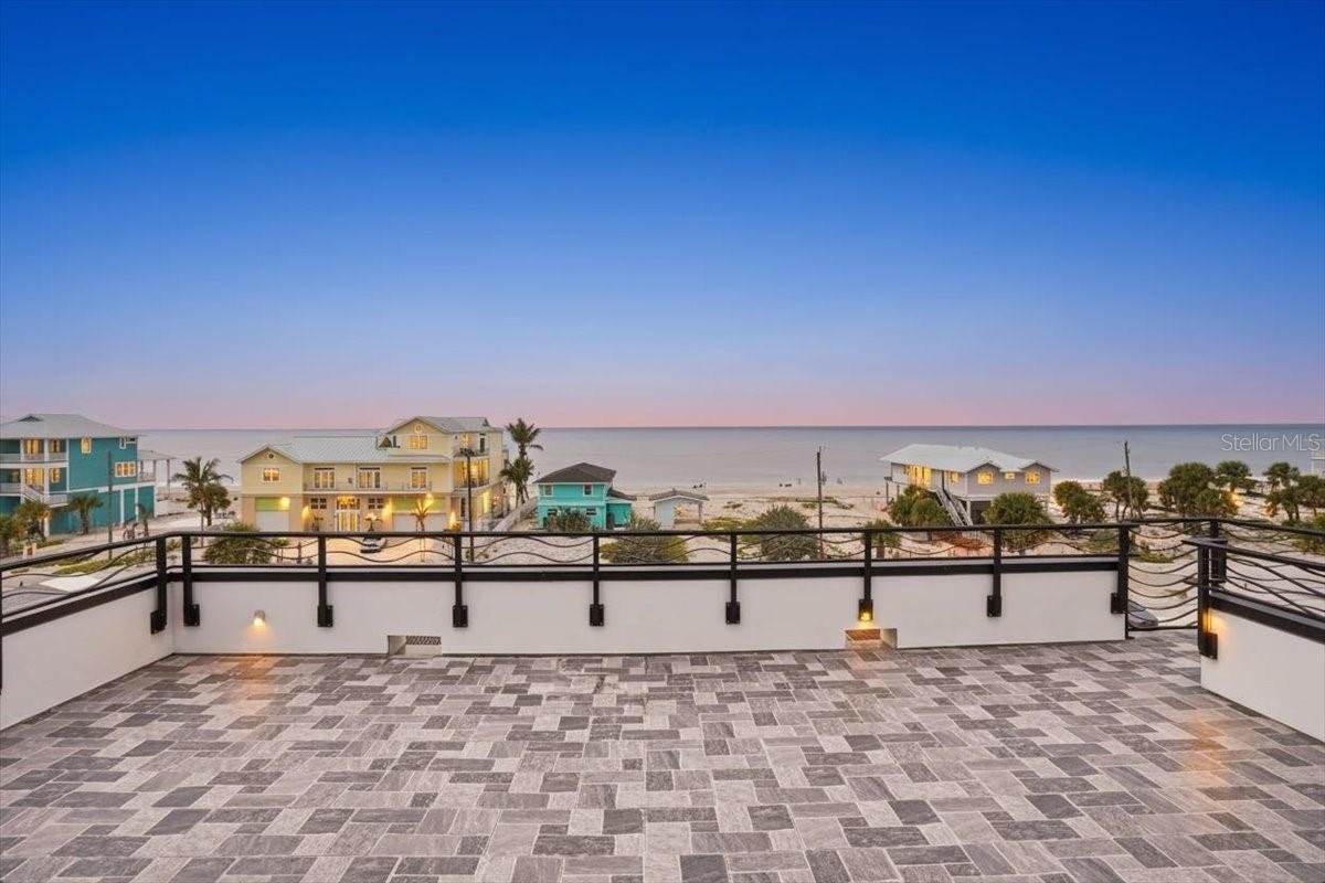 Image 40 of 90 For 1214 Gulf Boulevard