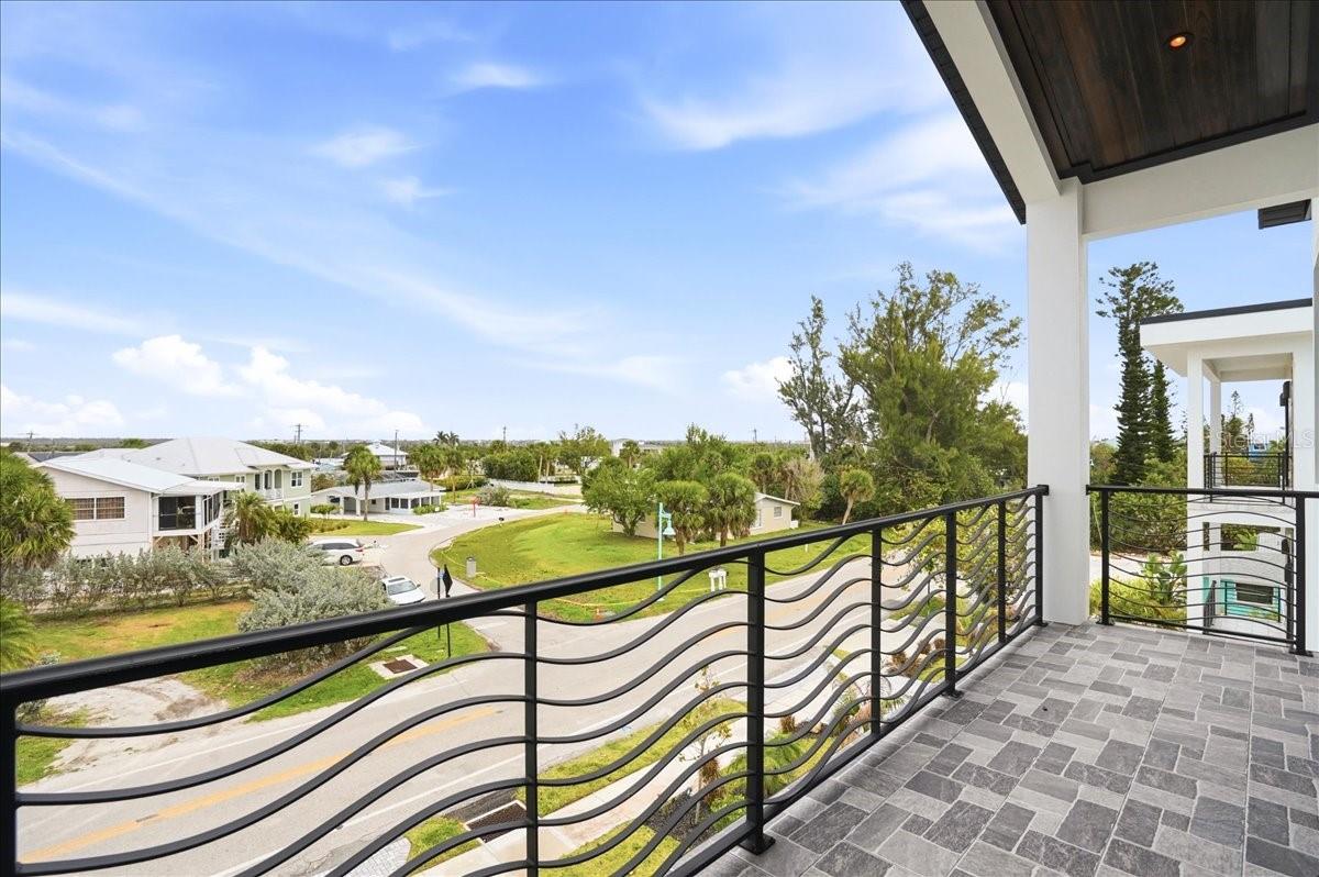 Image 41 of 90 For 1214 Gulf Boulevard