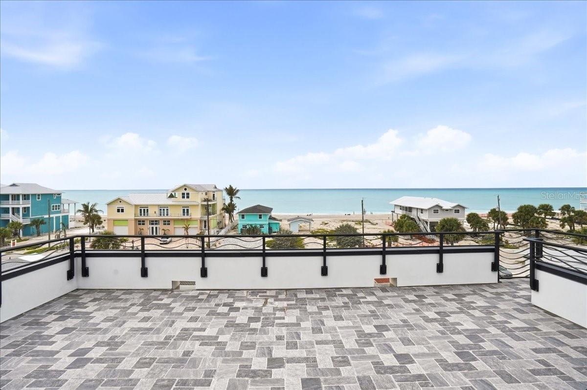 Image 45 of 90 For 1214 Gulf Boulevard