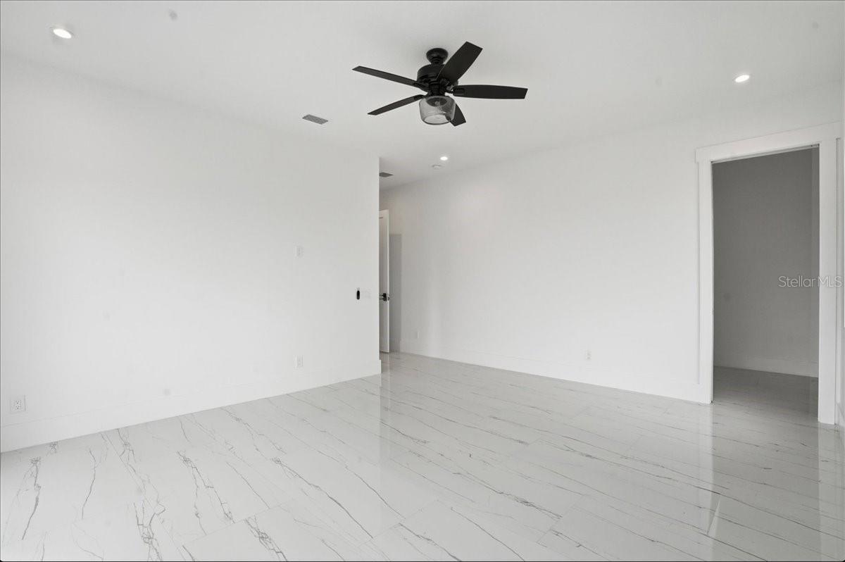 Image 52 of 90 For 1214 Gulf Boulevard