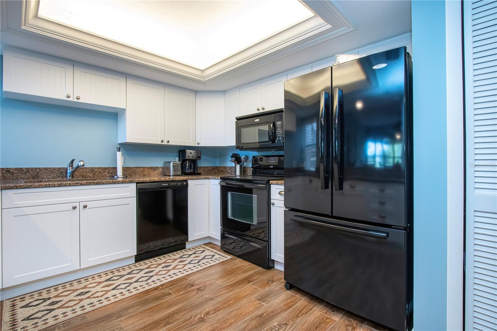 Image 18 of 63 For 1700 Cove Ii Place 324