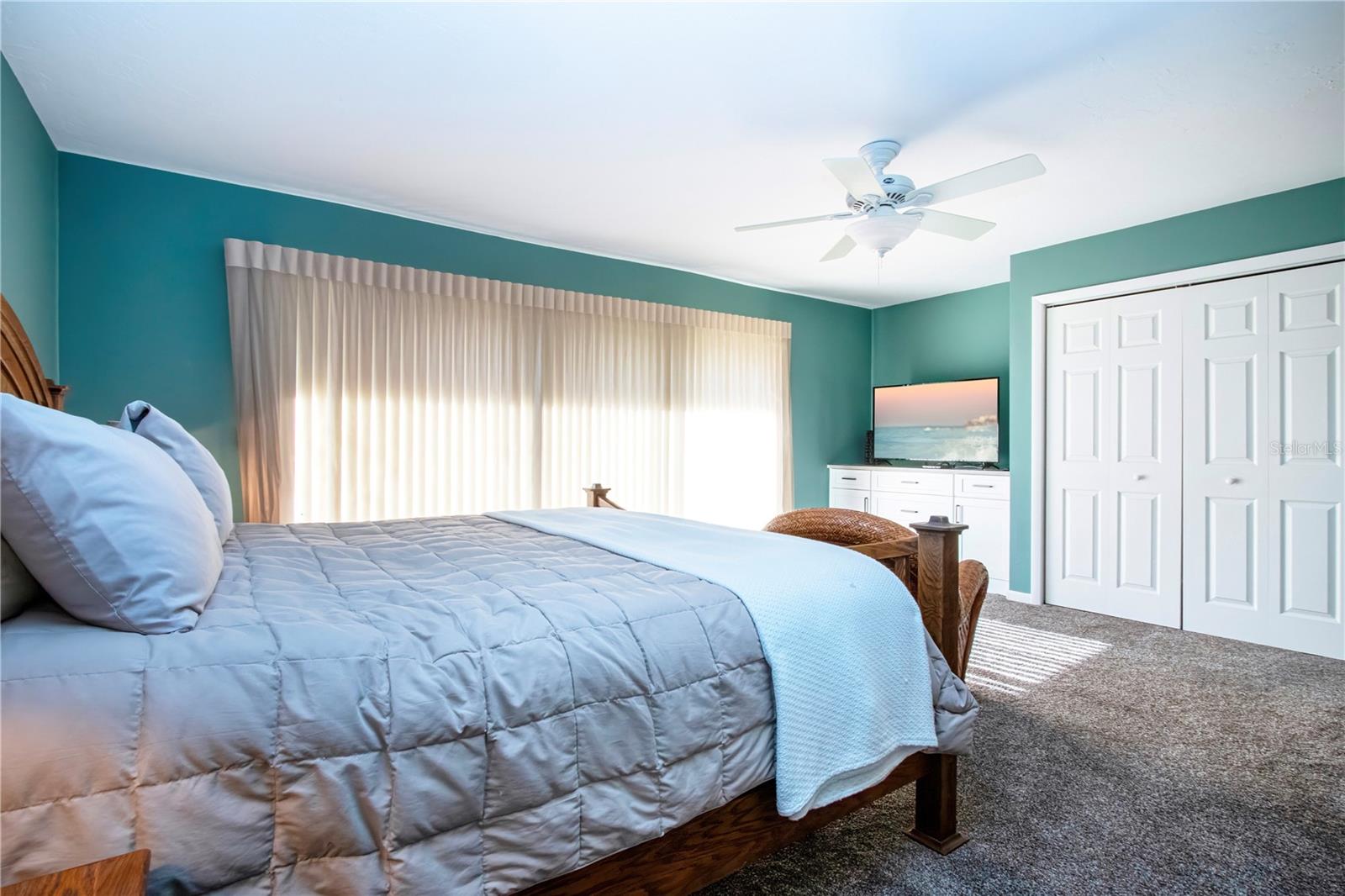 Image 35 of 63 For 1700 Cove Ii Place 324