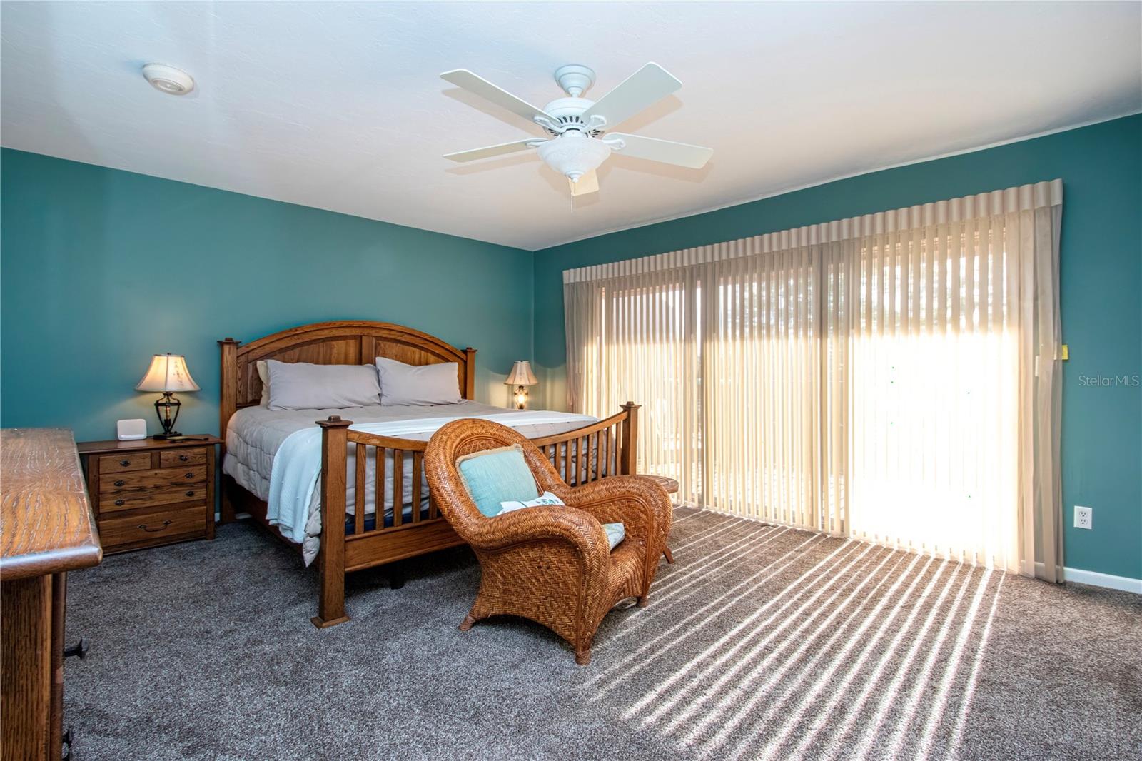 Image 36 of 63 For 1700 Cove Ii Place 324