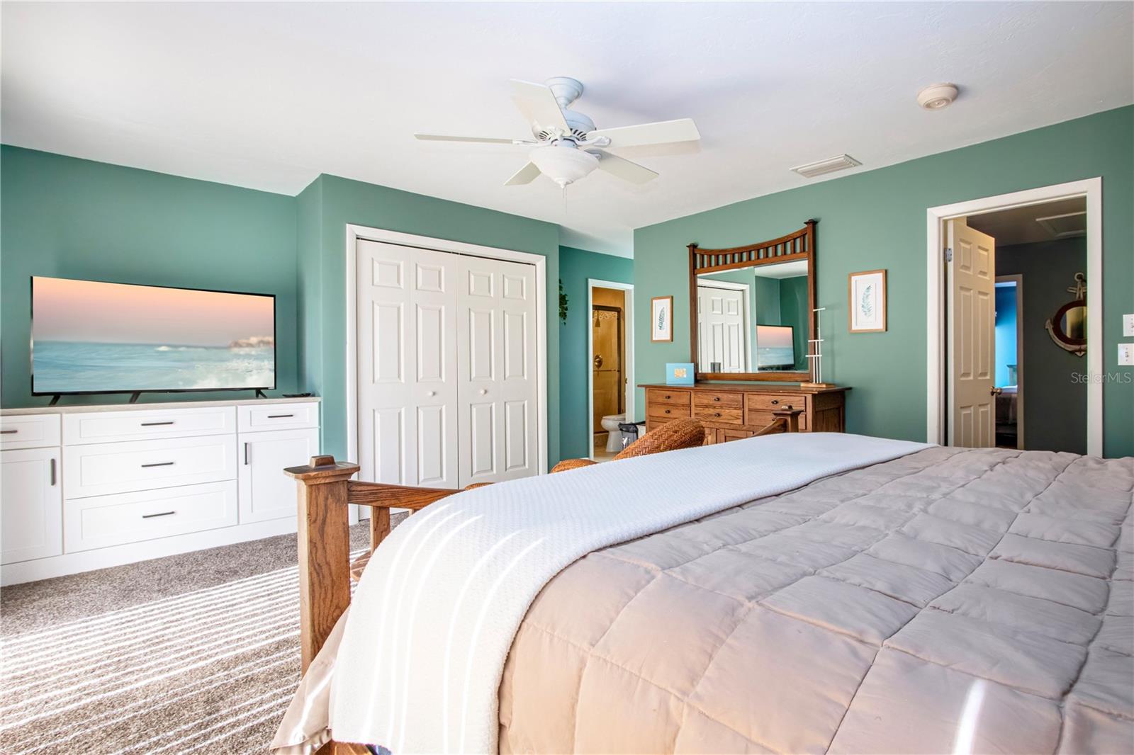 Image 39 of 63 For 1700 Cove Ii Place 324