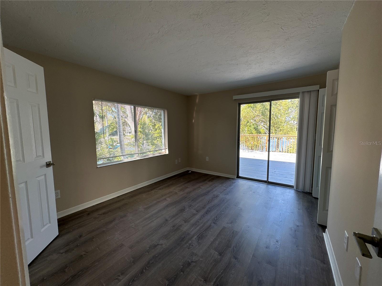 Image 33 of 46 For 1559 7th Avenue W