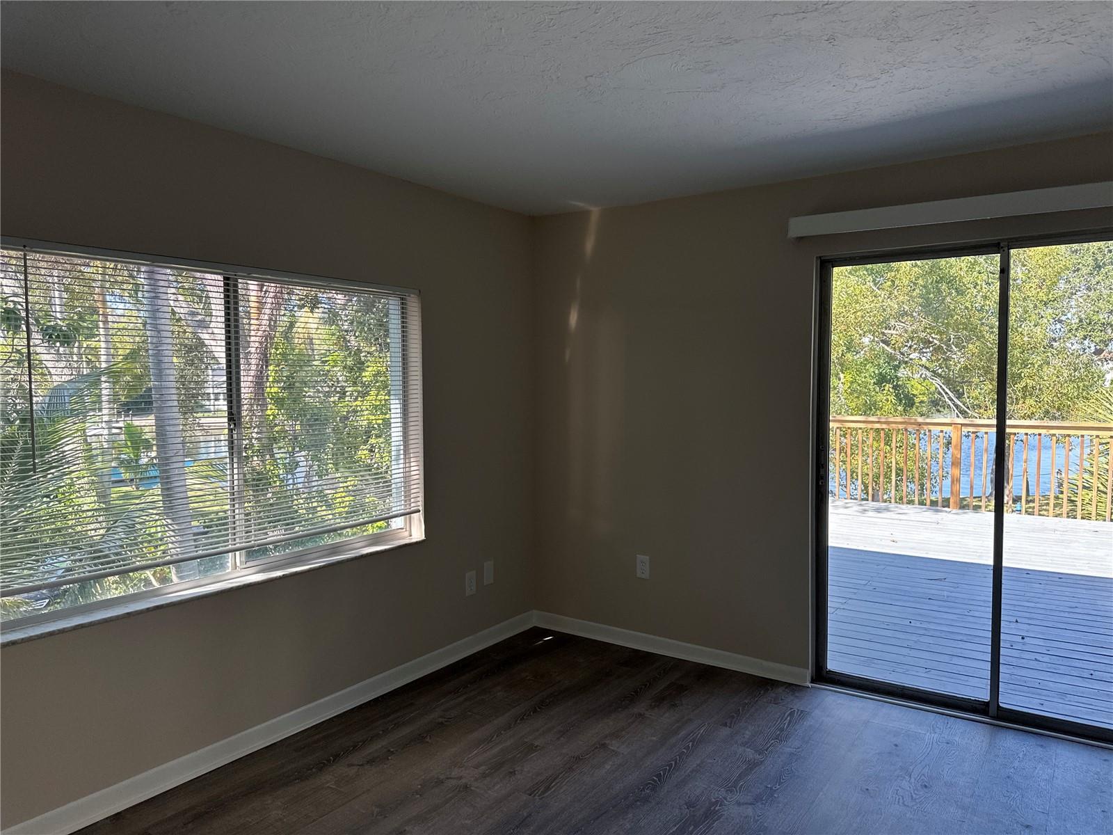 Image 35 of 46 For 1559 7th Avenue W