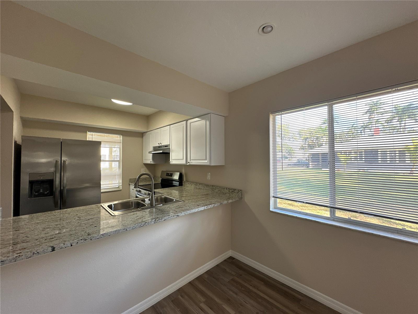 Image 41 of 46 For 1559 7th Avenue W