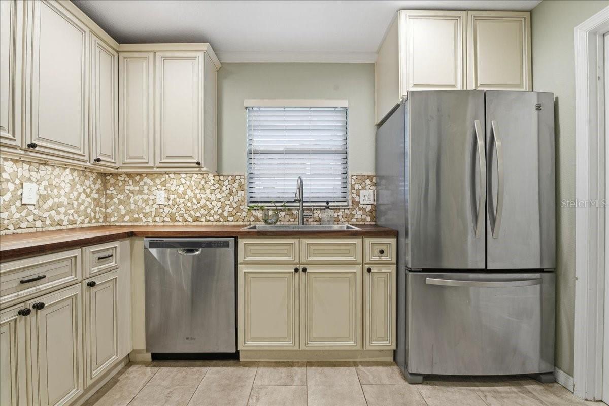 Image 13 of 42 For 1467 Georgetowne Drive