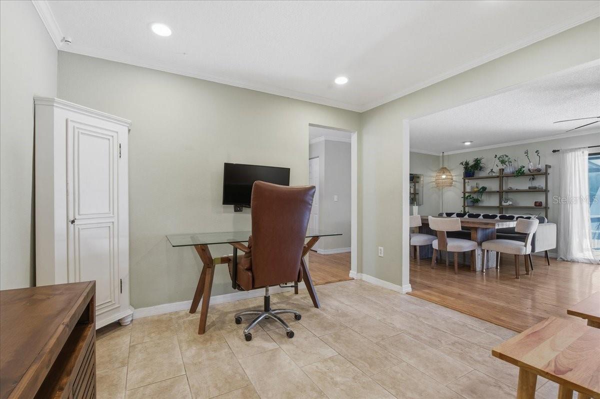 Image 15 of 42 For 1467 Georgetowne Drive