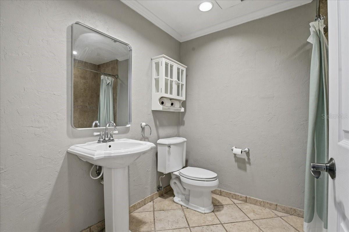 Image 17 of 42 For 1467 Georgetowne Drive