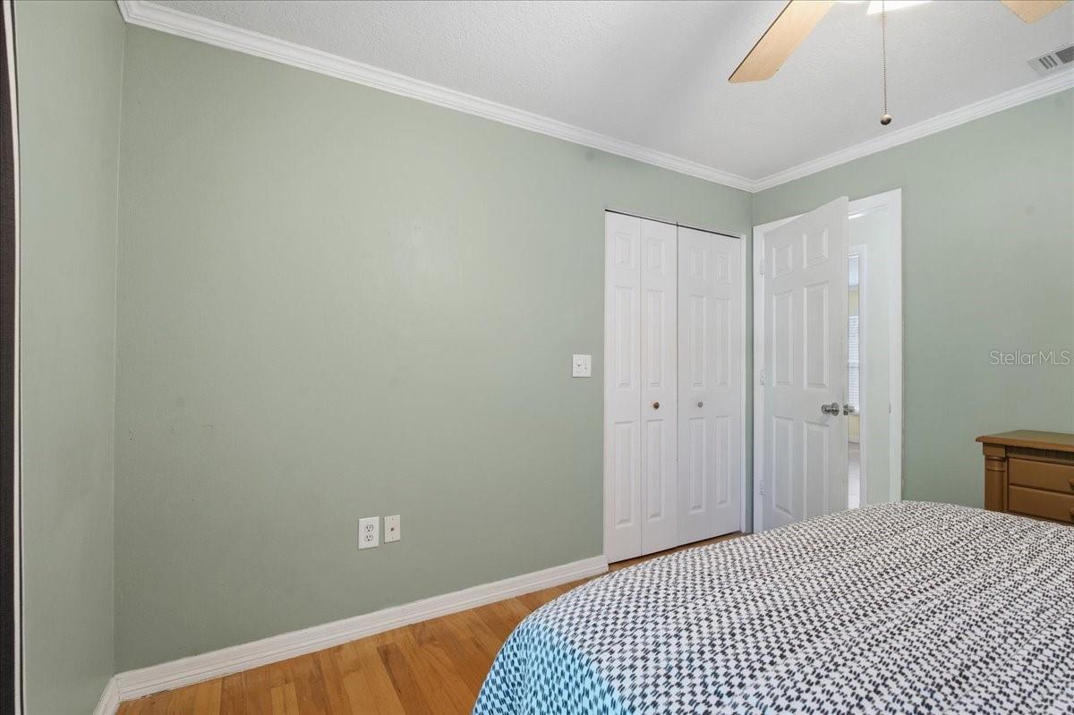 Image 21 of 42 For 1467 Georgetowne Drive