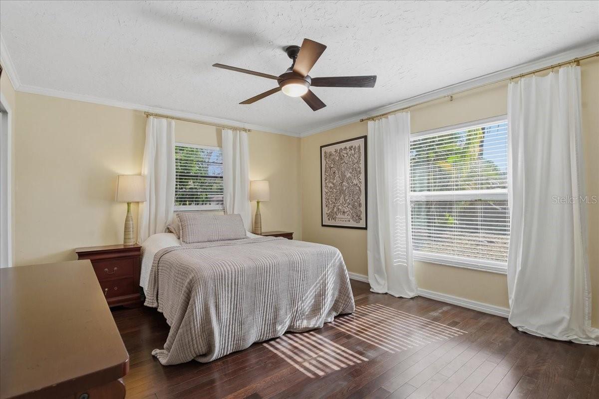 Image 22 of 42 For 1467 Georgetowne Drive