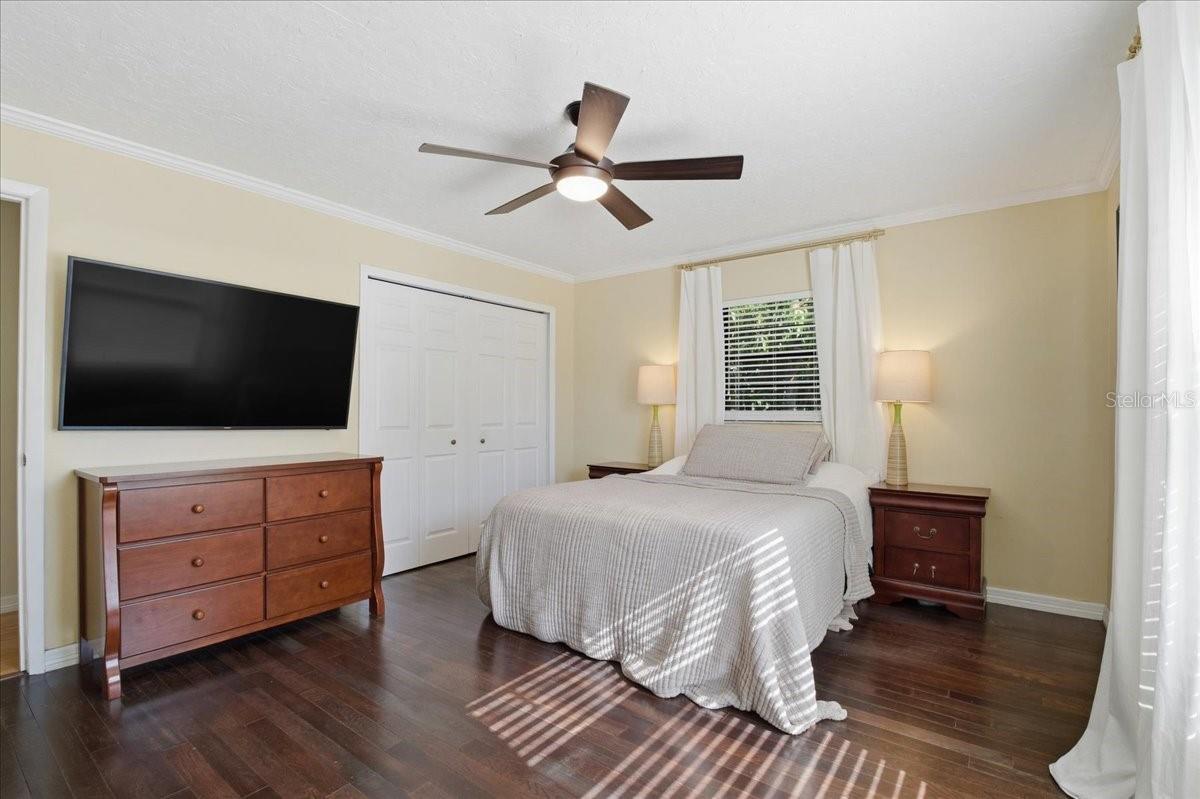 Image 23 of 42 For 1467 Georgetowne Drive