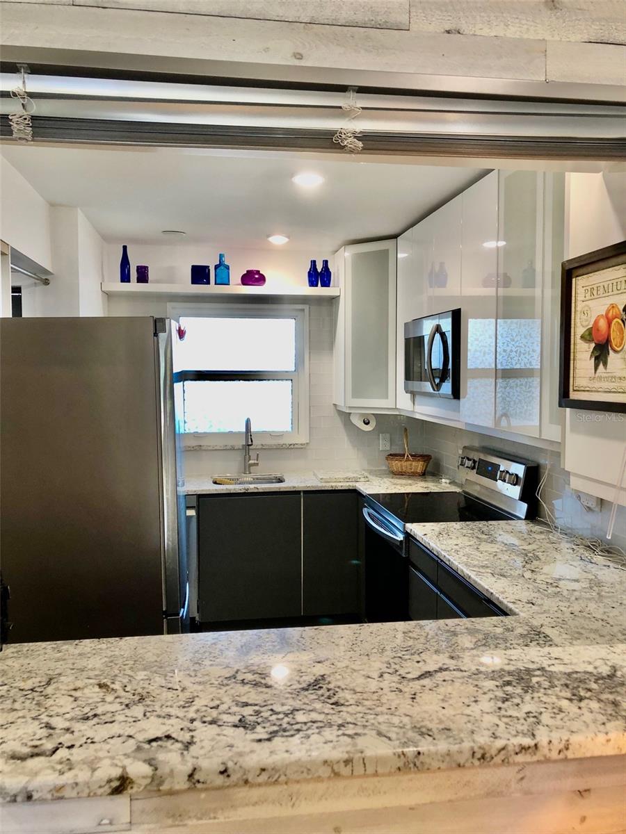 Image 11 of 33 For 102 Capri Isles Boulevard 106