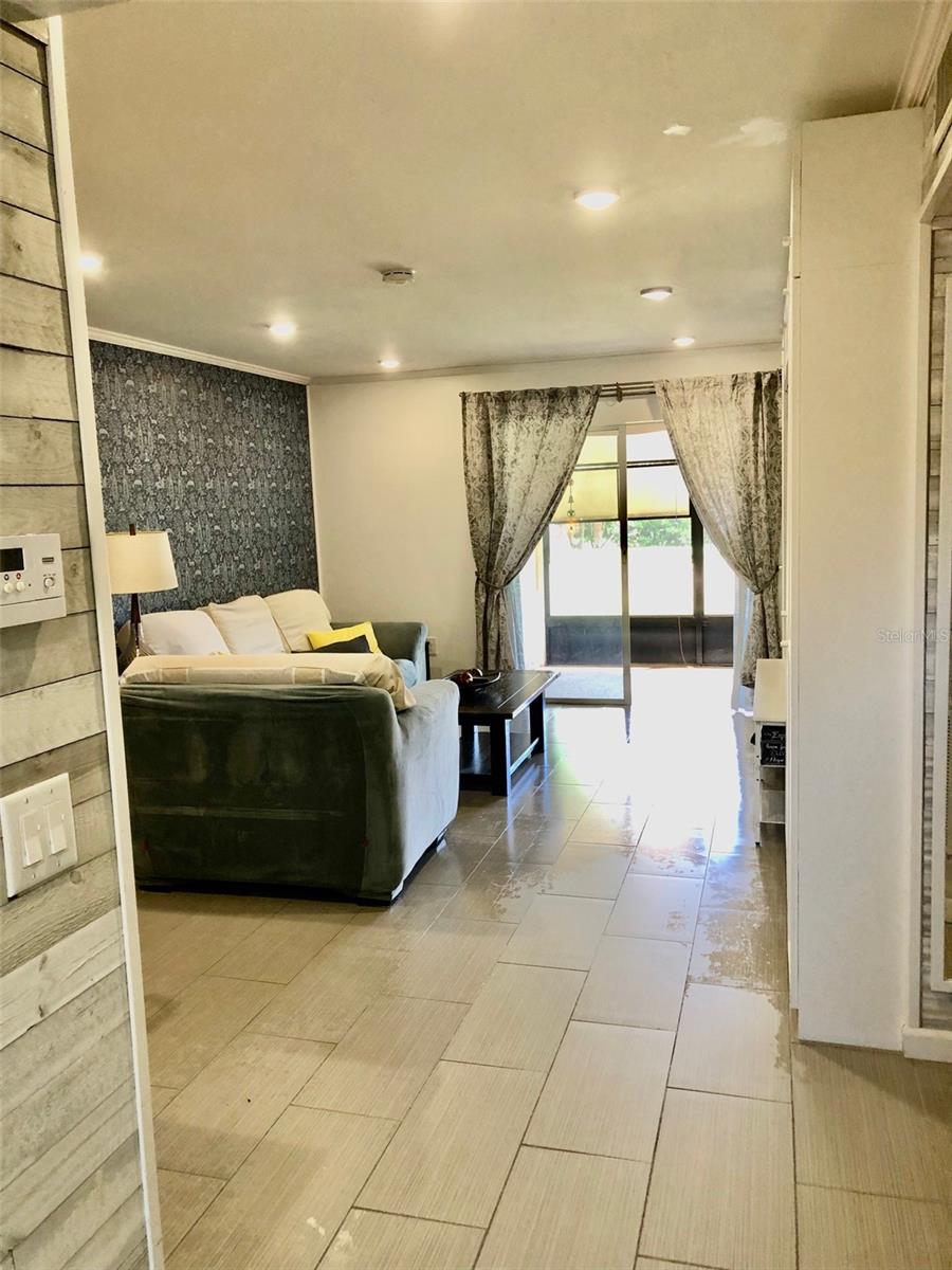 Image 16 of 33 For 102 Capri Isles Boulevard 106