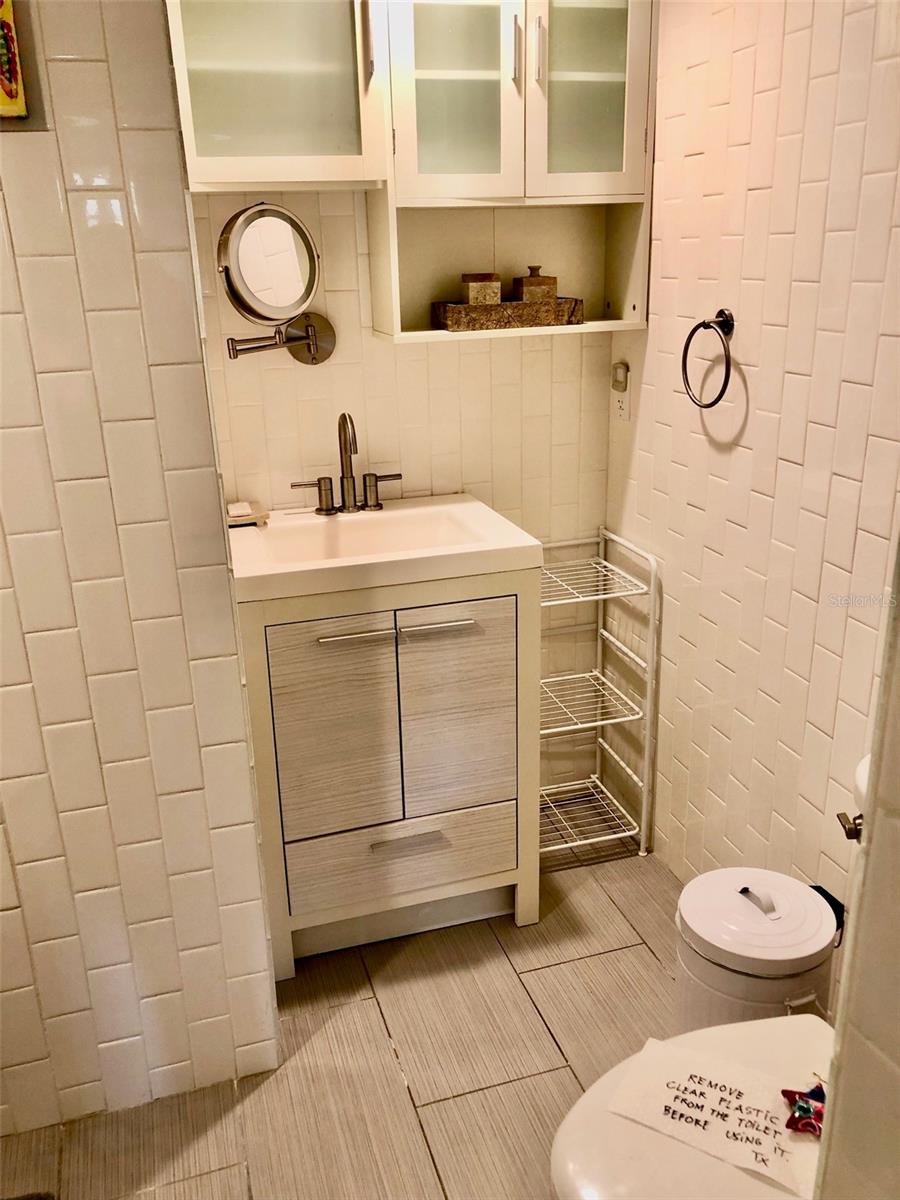 Image 23 of 33 For 102 Capri Isles Boulevard 106