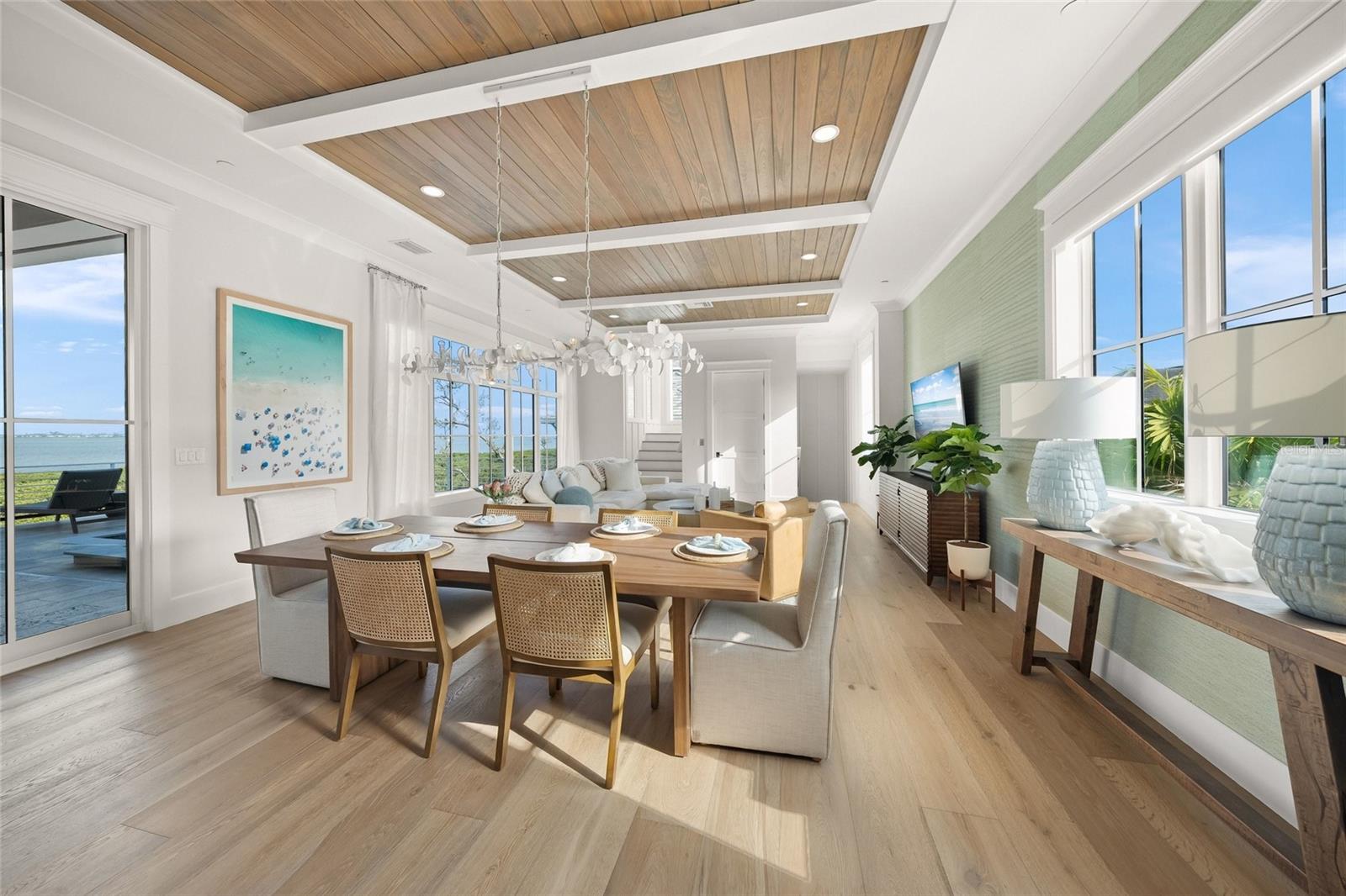 Image 13 of 83 For 332 Harbour Sound Court