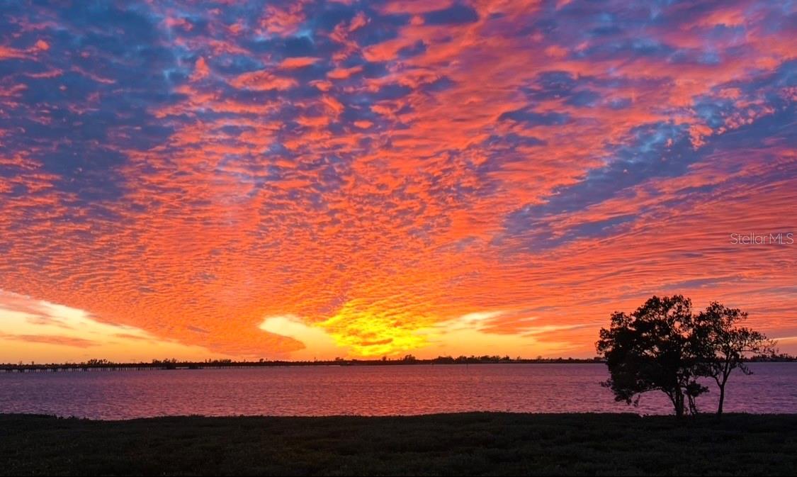 Image 5 of 83 For 332 Harbour Sound Court