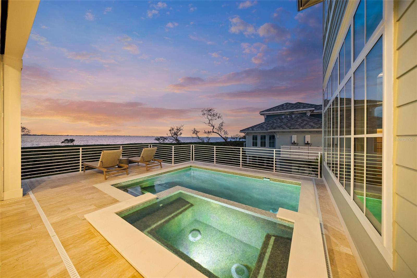 Image 55 of 83 For 332 Harbour Sound Court