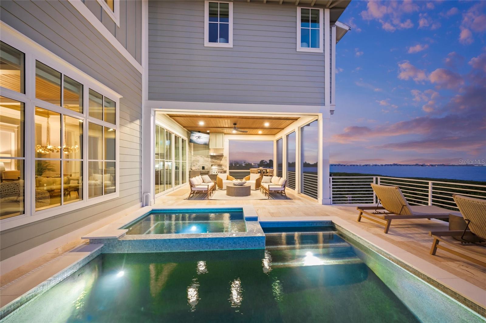 Image 57 of 83 For 332 Harbour Sound Court