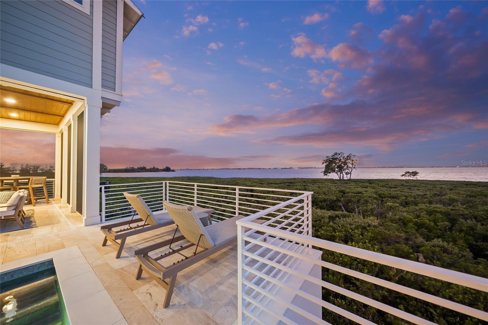 Image 58 of 83 For 332 Harbour Sound Court