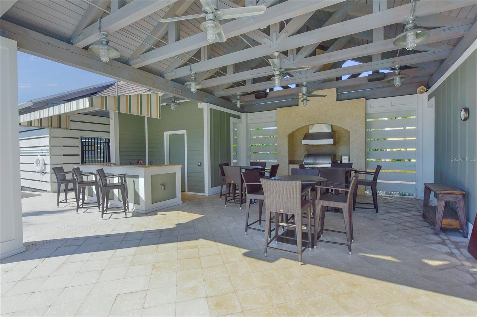 Image 66 of 83 For 332 Harbour Sound Court