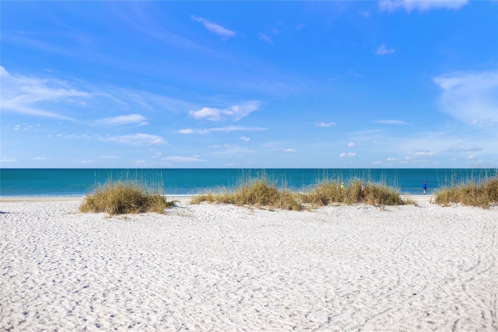 Image 82 of 83 For 332 Harbour Sound Court