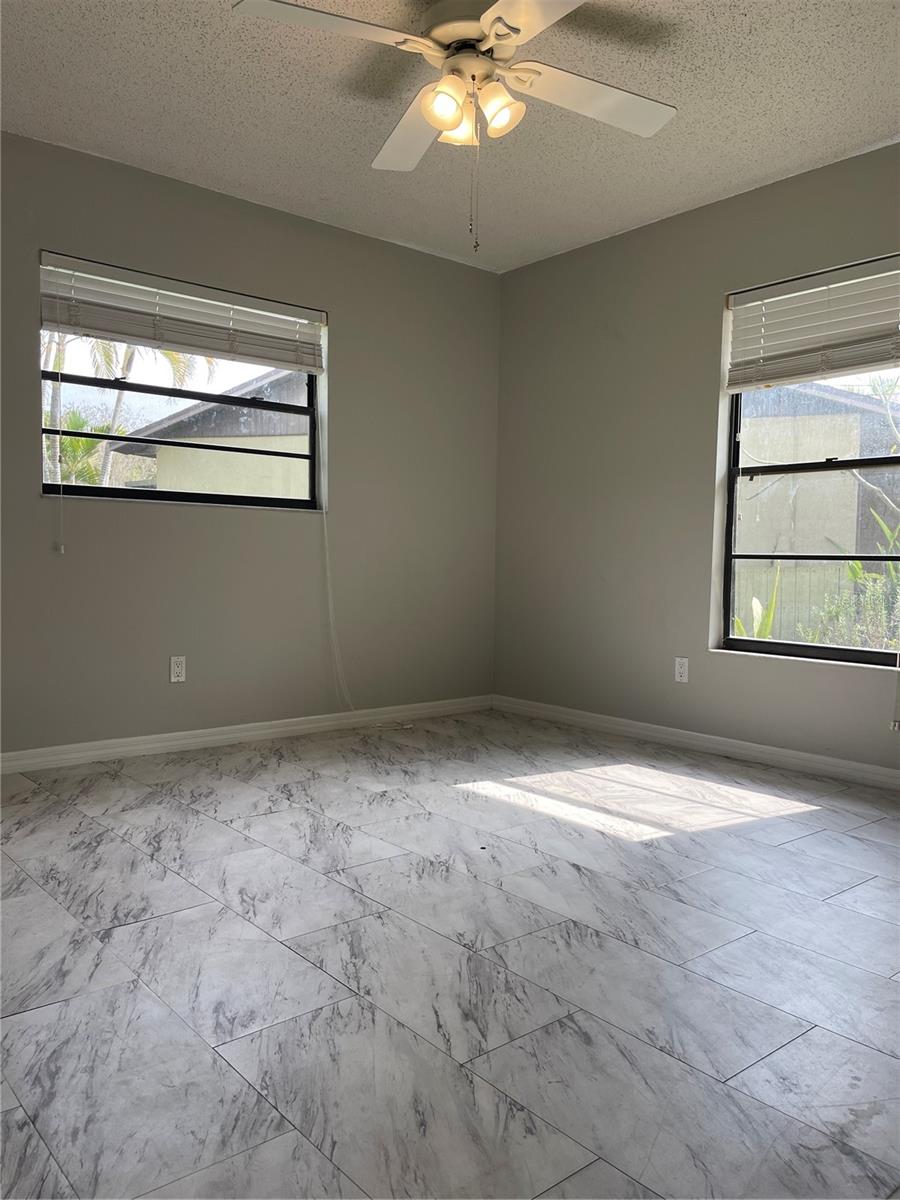 Image 7 of 26 For 2807 48th Ave Dr W