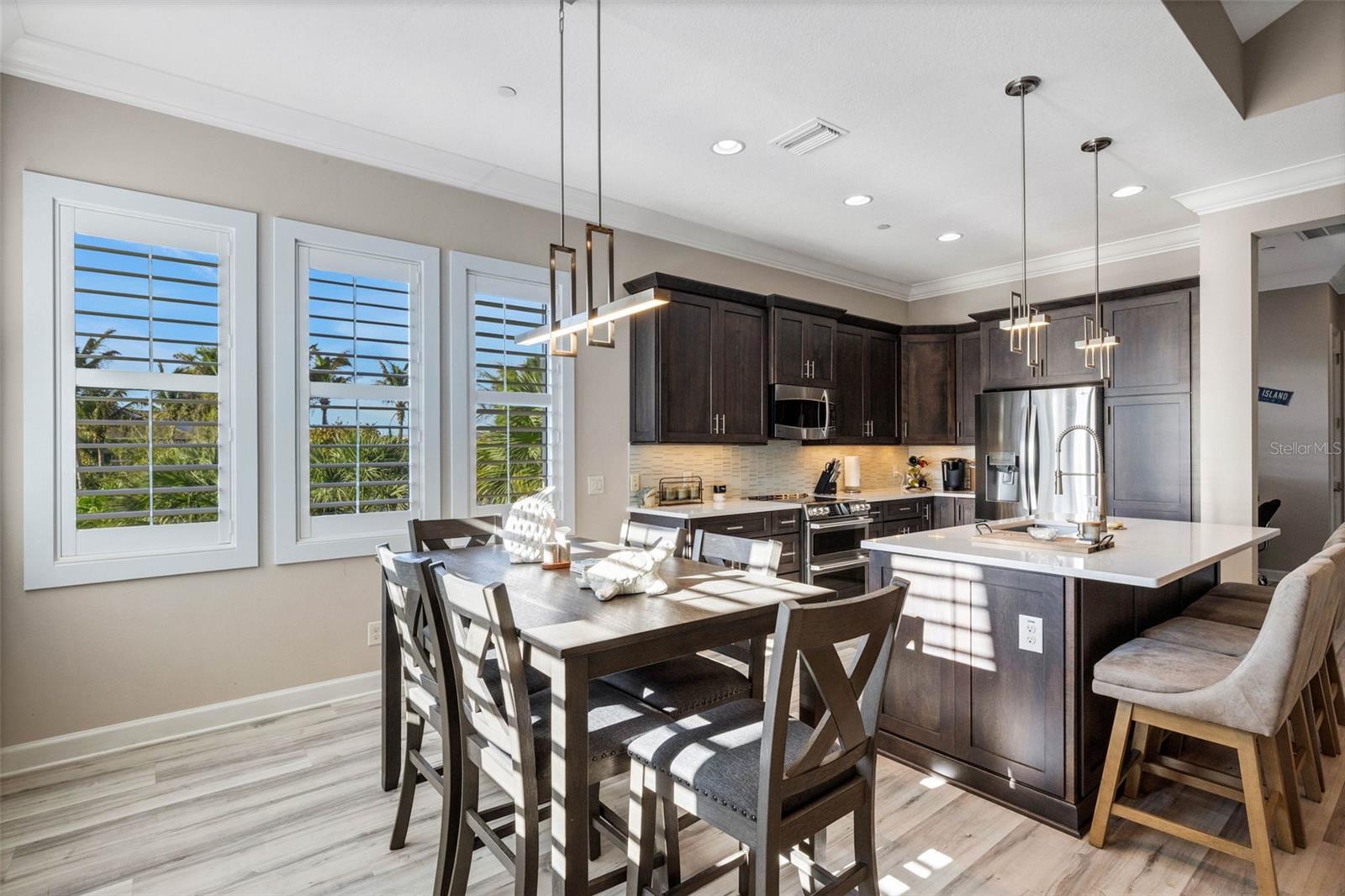 Image 12 of 62 For 289 Sapphire Lake Drive 202