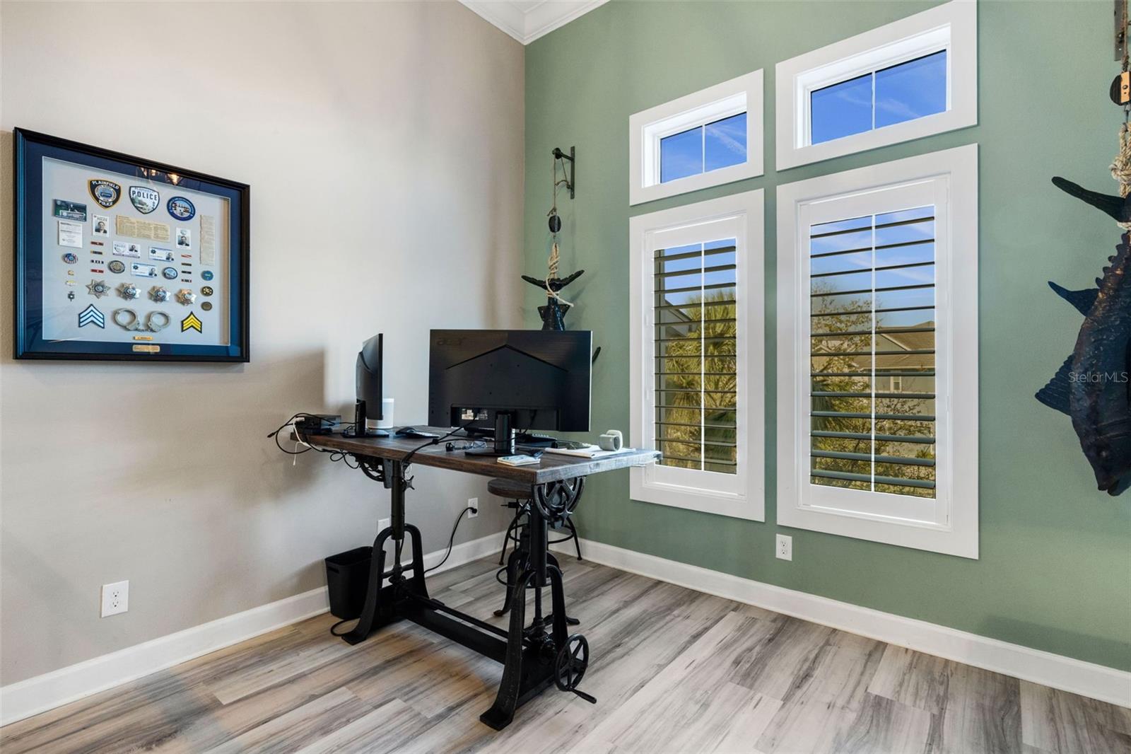 Image 15 of 62 For 289 Sapphire Lake Drive 202