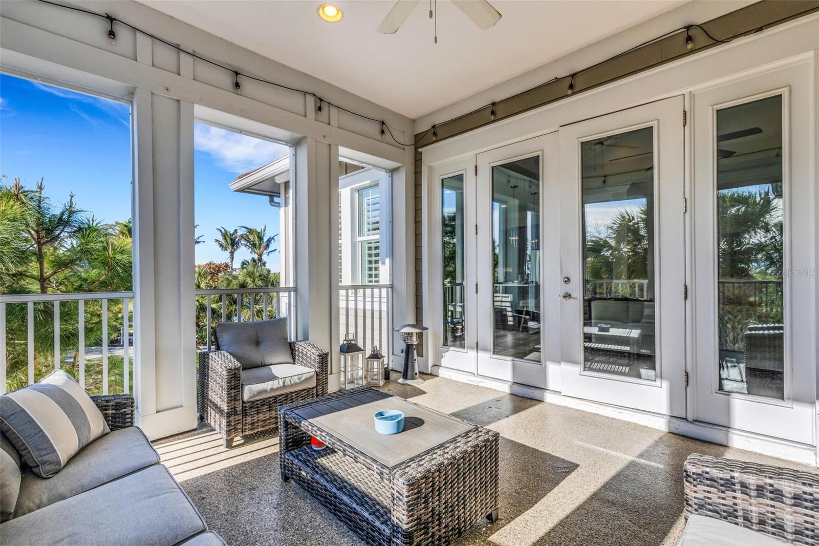 Image 18 of 62 For 289 Sapphire Lake Drive 202