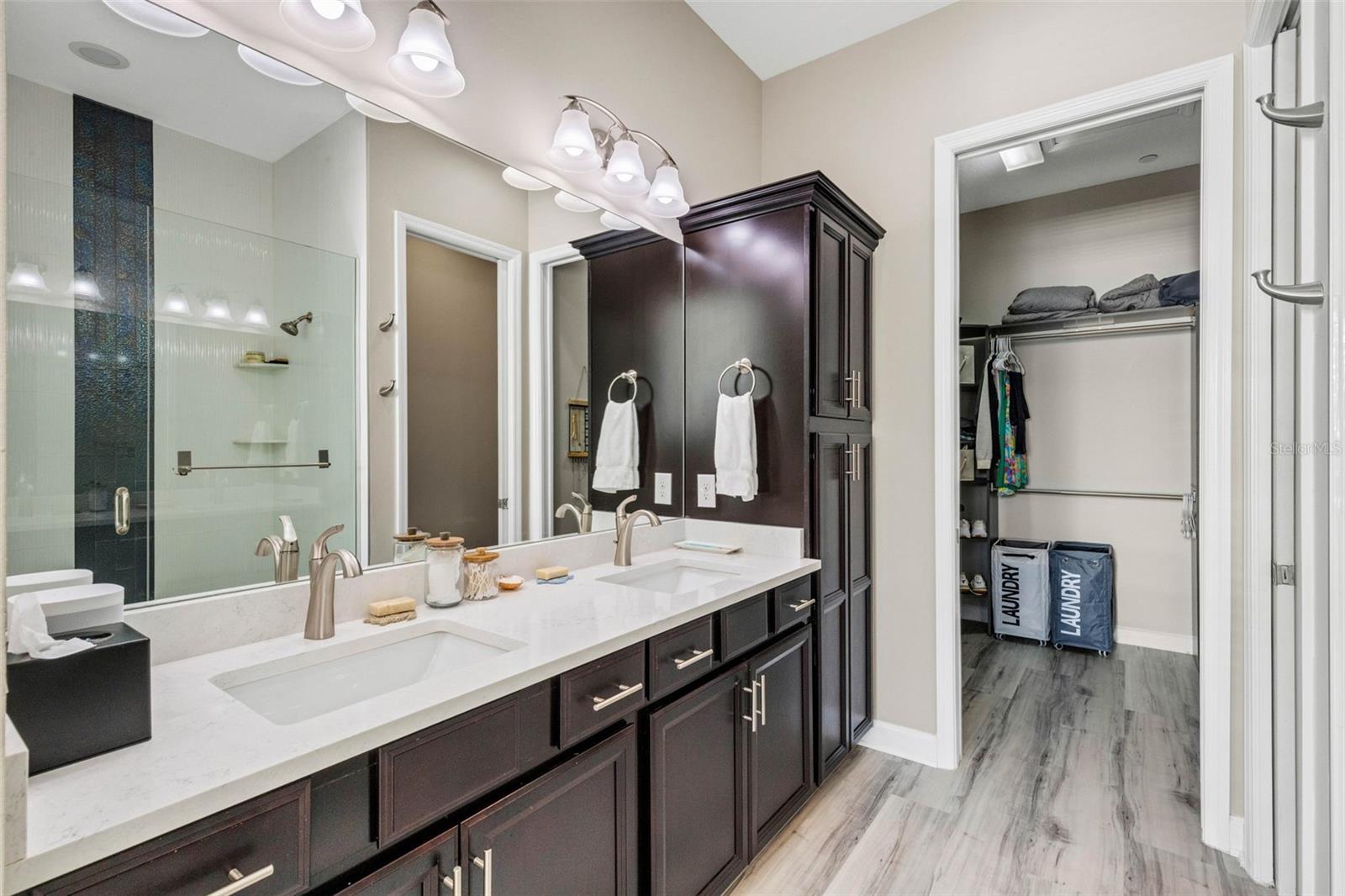 Image 23 of 62 For 289 Sapphire Lake Drive 202