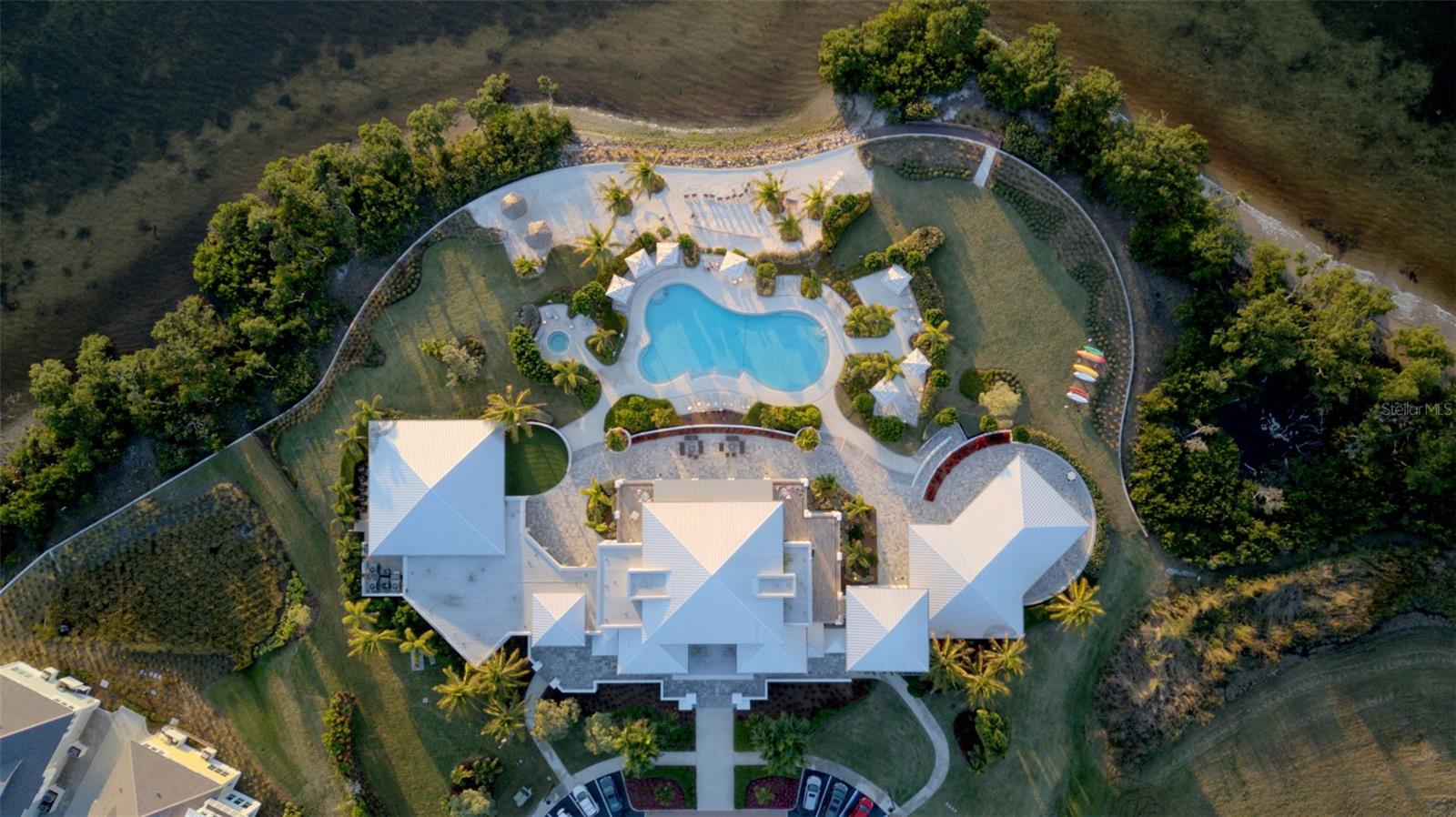 Image 33 of 62 For 289 Sapphire Lake Drive 202