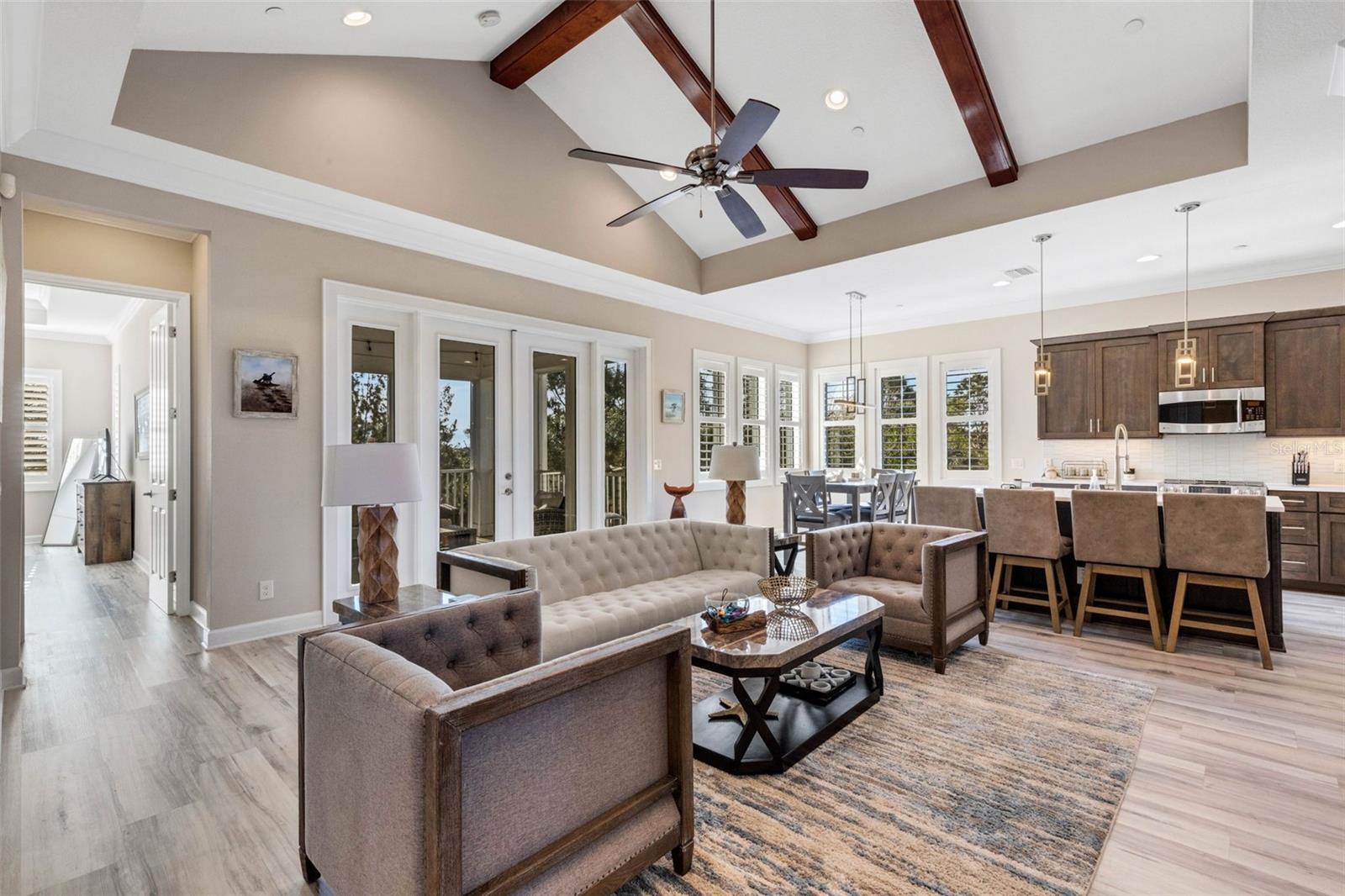 Image 7 of 62 For 289 Sapphire Lake Drive 202