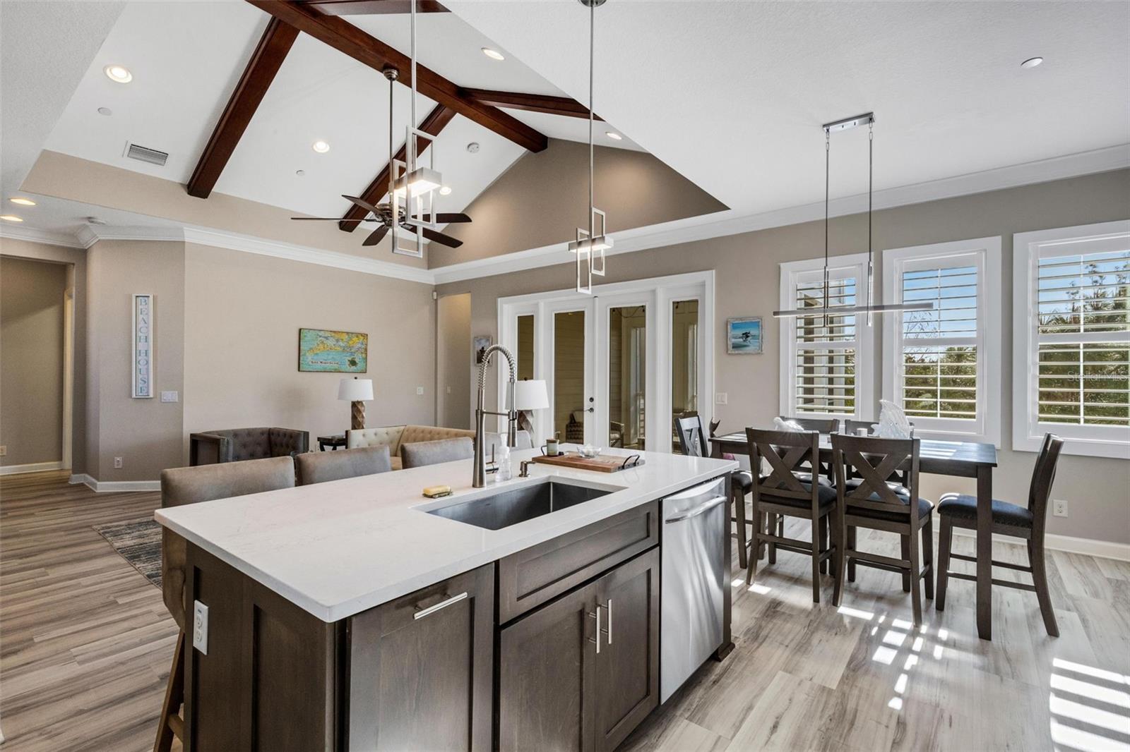 Image 9 of 62 For 289 Sapphire Lake Drive 202