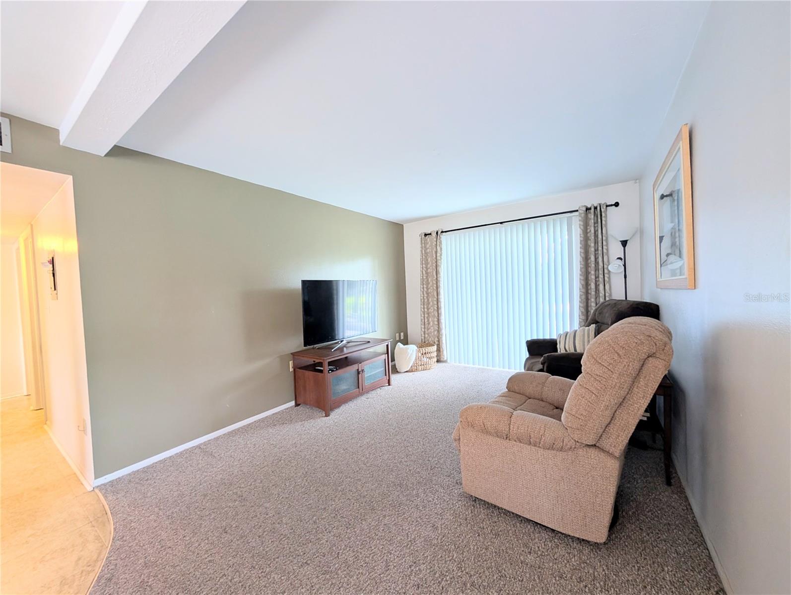 Image 13 of 38 For 2309 Canal Drive F4