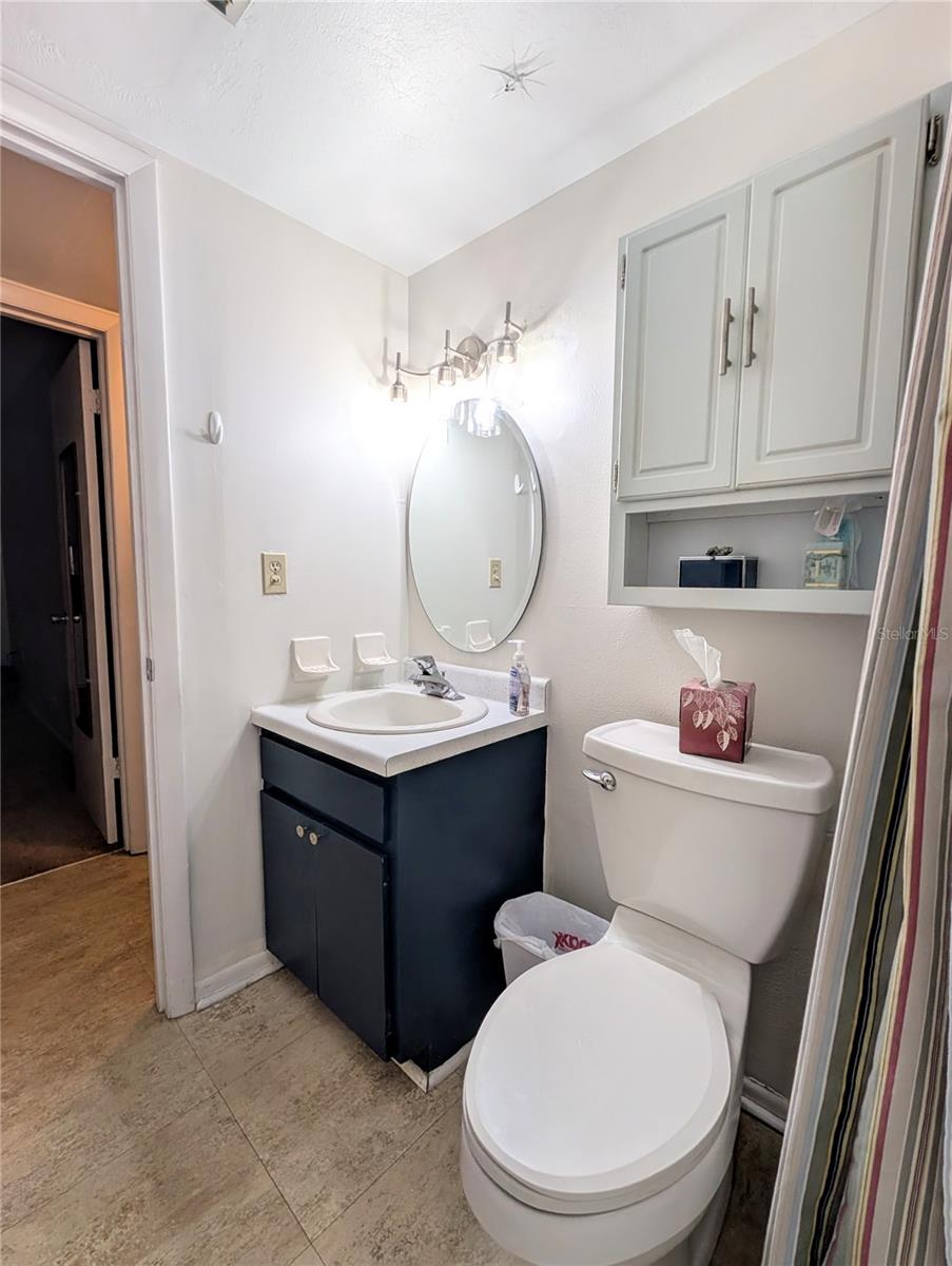 Image 23 of 38 For 2309 Canal Drive F4