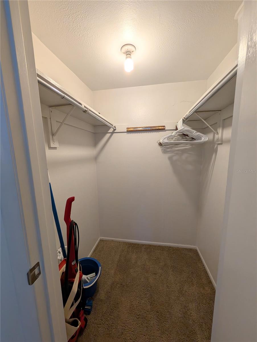 Image 25 of 38 For 2309 Canal Drive F4