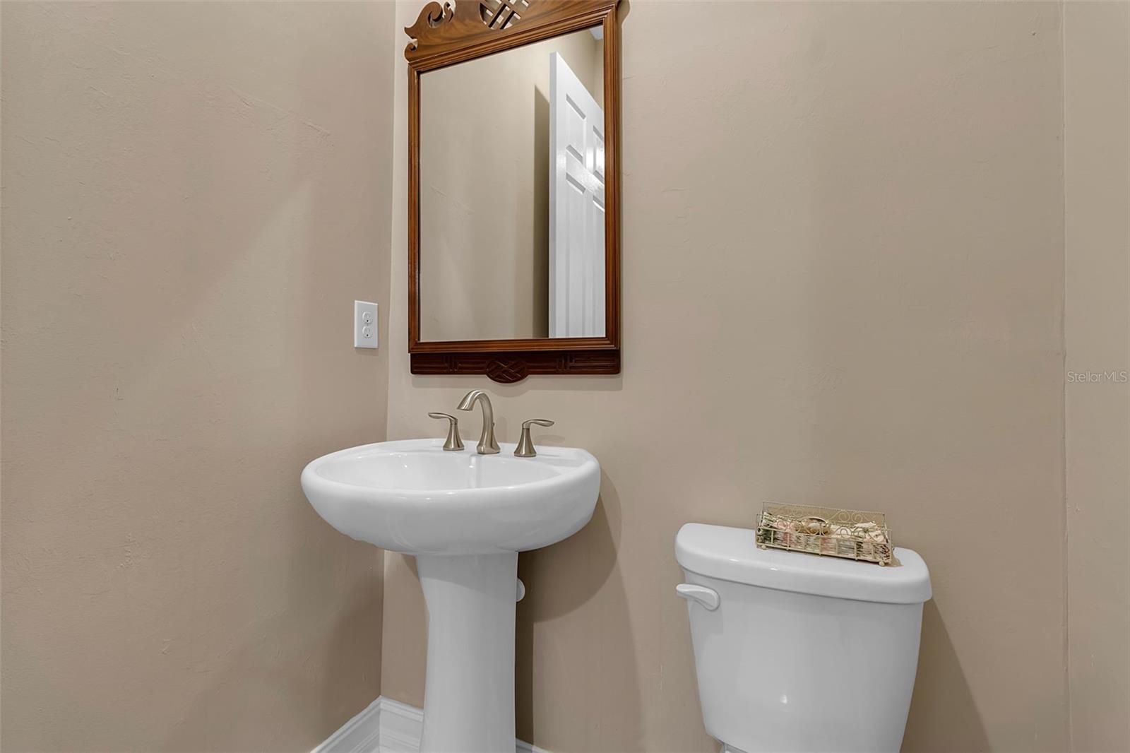 Image 32 of 71 For 11733 Goombay Court